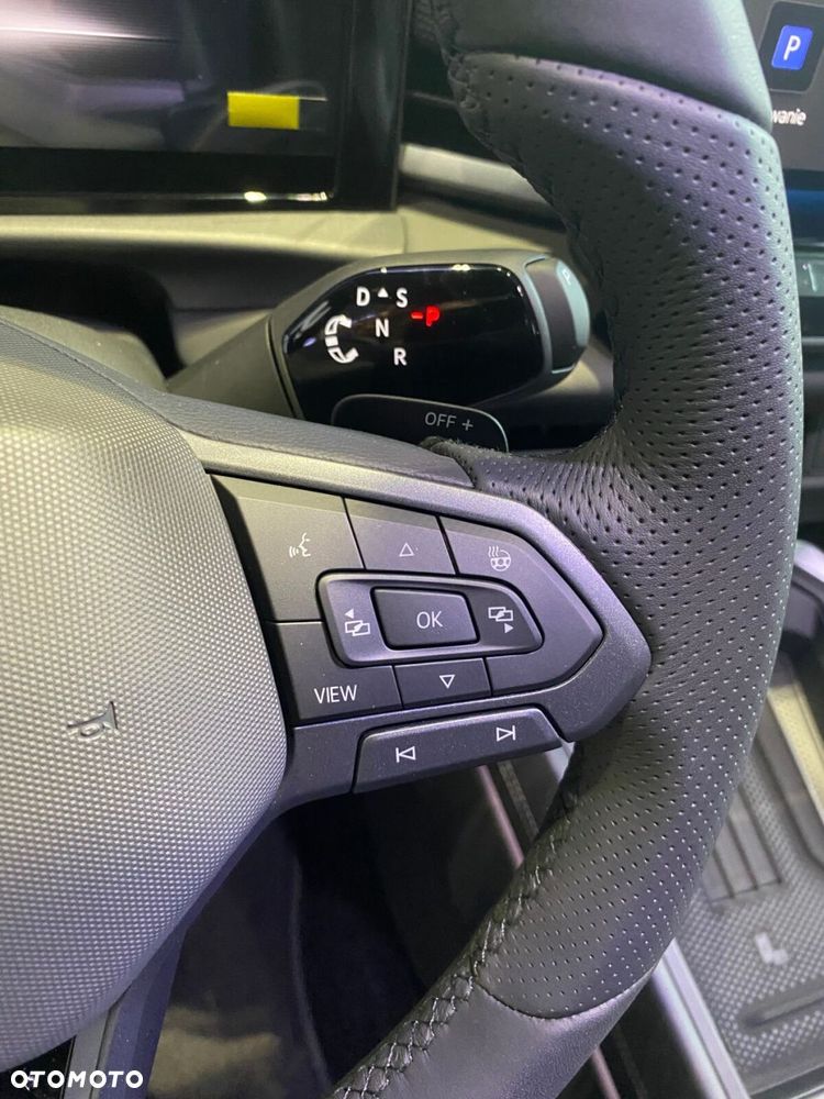 Volkswagen T-Roc 1.5 TSI R-Line Plus DSG - 13