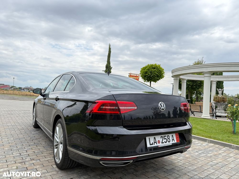 Volkswagen Passat - 7