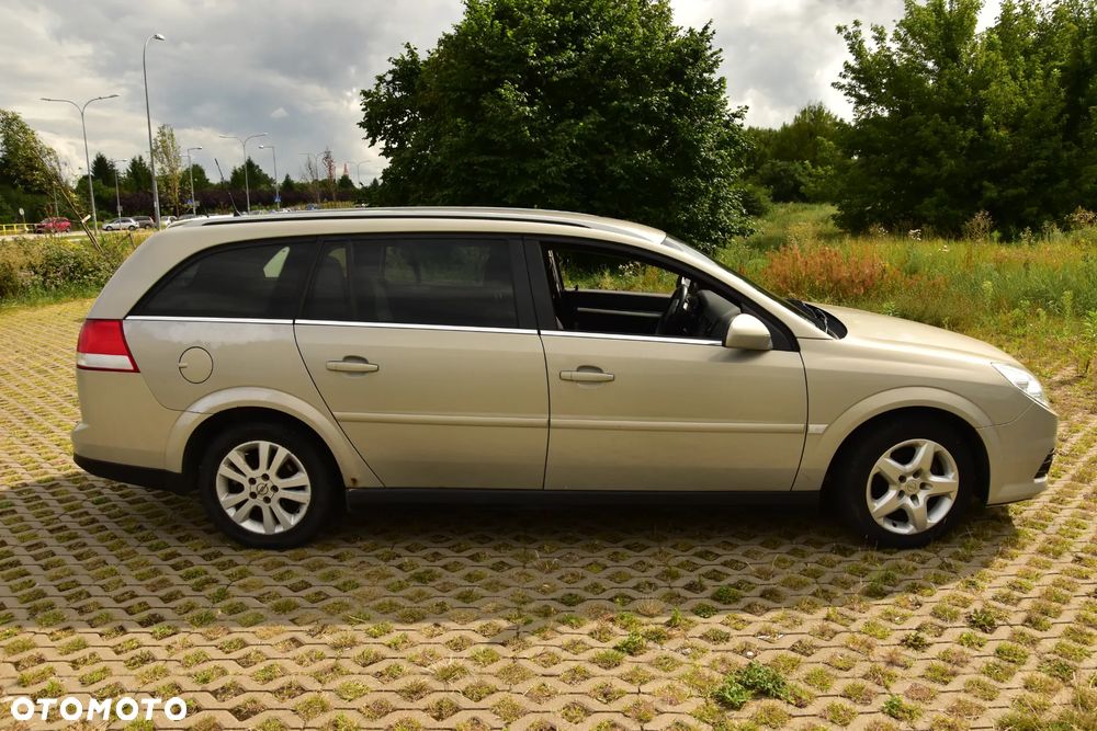 Opel Vectra 1.9 CDTI Cosmo - 3