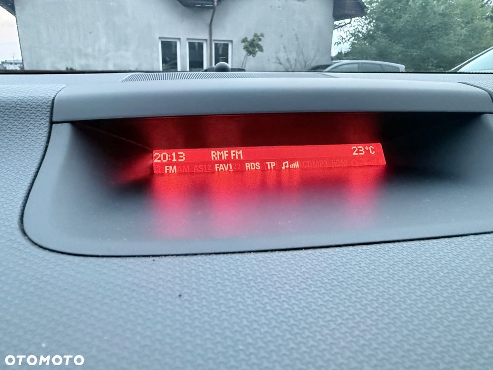 Opel Meriva 1.4 T Essentia - 28