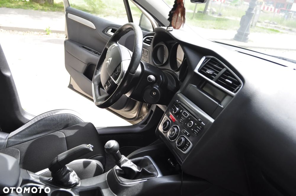 Citroën C4 1.6 VTi Equilibre - 9