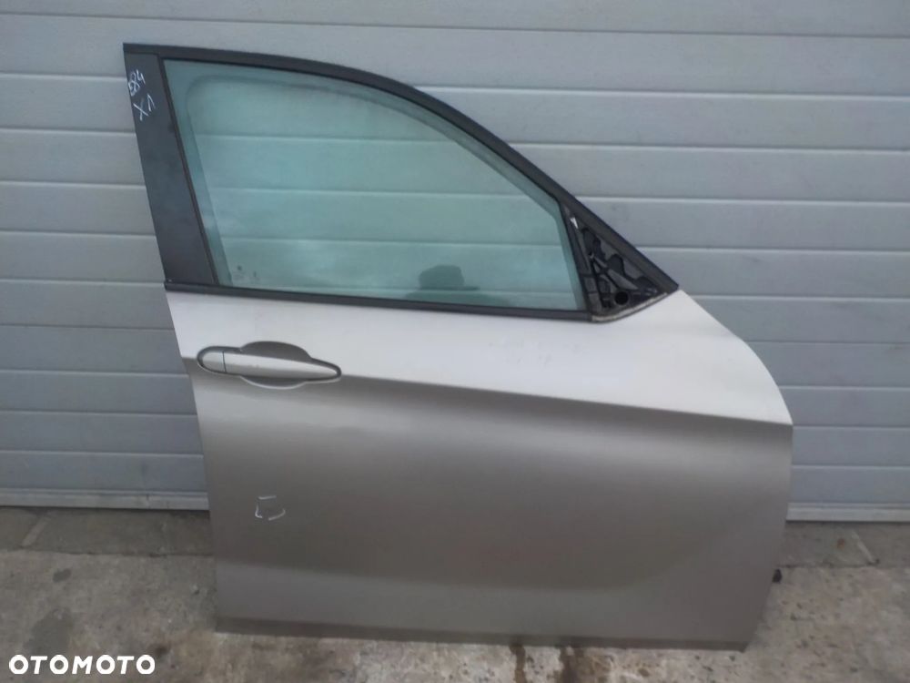 BMW X1 E84 DRZWI PRAWE PRZÓD PRZEDNIE - 1