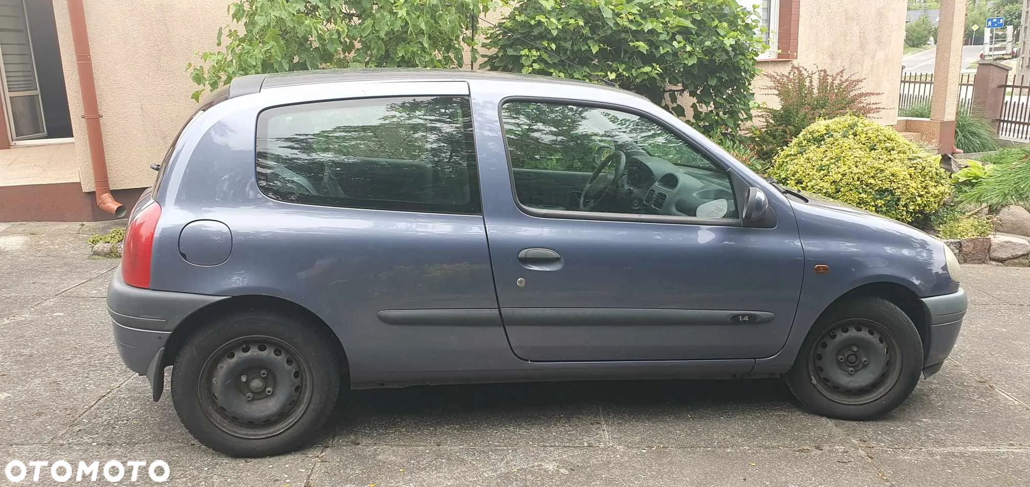Renault Clio 1.4i RN - 4
