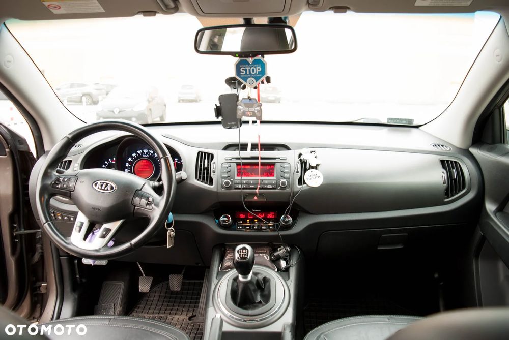 Kia Sportage 1.7 CRDI 2WD Vision - 12