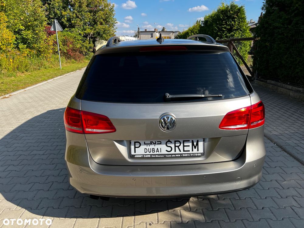 Volkswagen Passat Variant 2.0 Blue TDI SCR Comfortline - 23