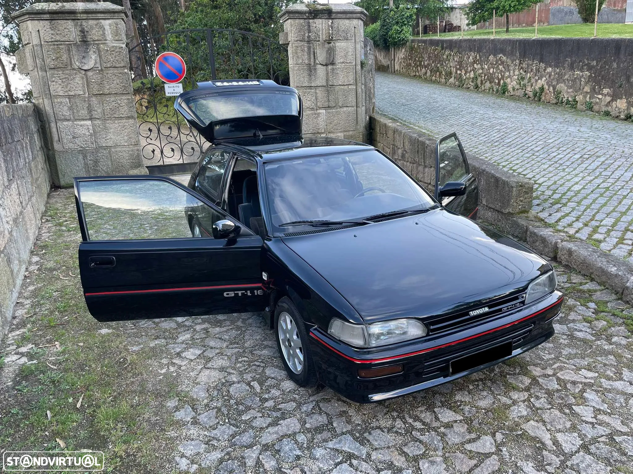 Toyota Corolla GT-i 16 - 21