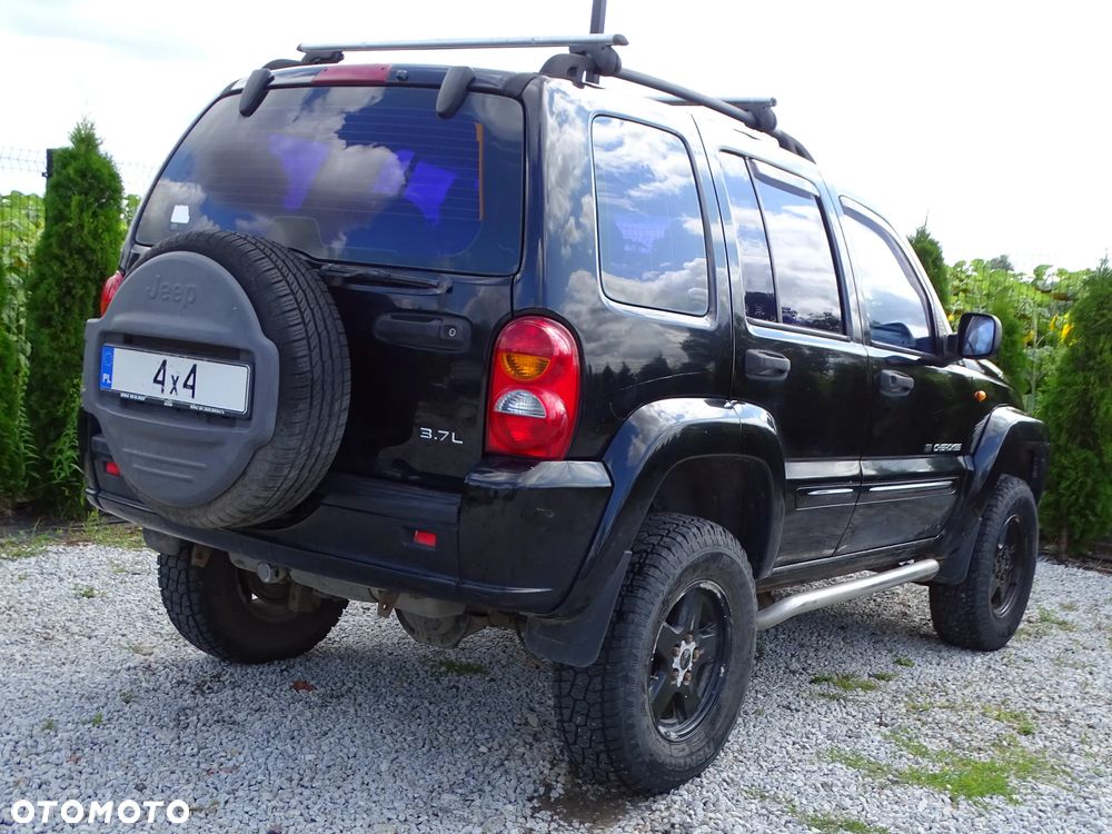 Jeep Liberty - 5