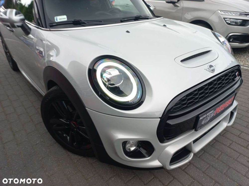MINI John Cooper Works - 5