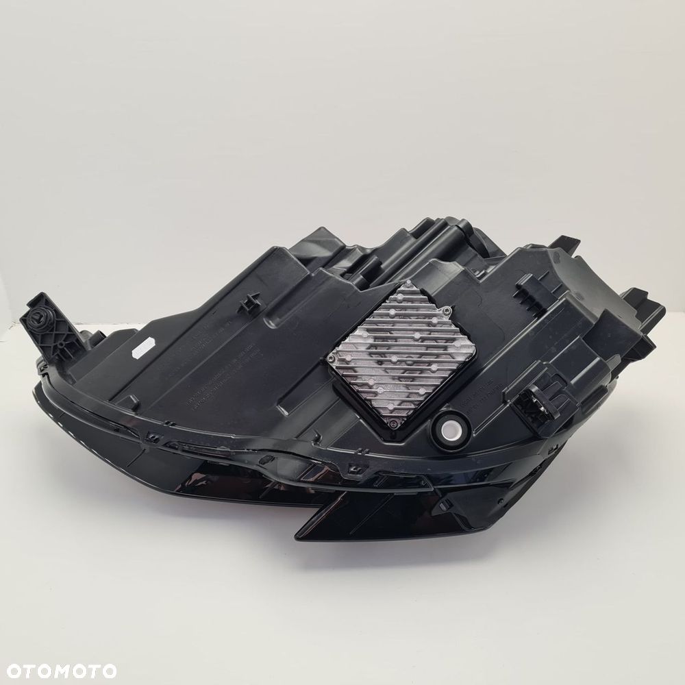 audi a3 8y lampa przednia prawa led - 7