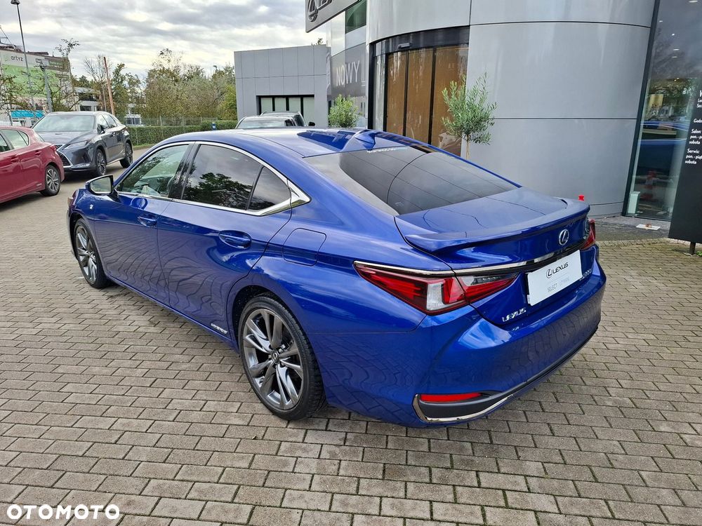 Lexus ES 300h F Sport Edition - 2