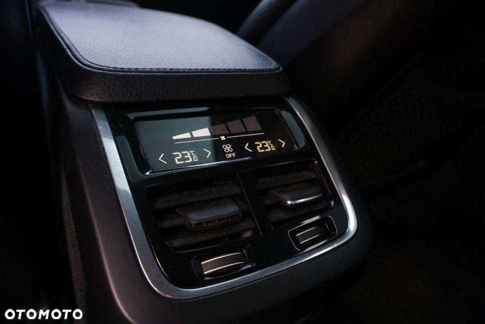 Volvo S90 D5 AWD Inscription - 18