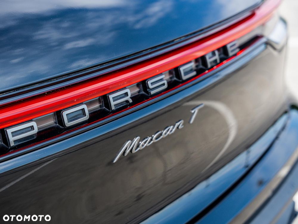 Porsche Macan T - 16