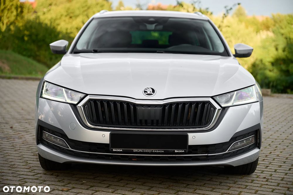 Skoda Octavia 2.0 TDI Style DSG - 4