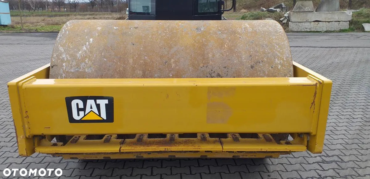 Caterpillar Walec wibracyjny CATERPILLAR CS 64 B - 11