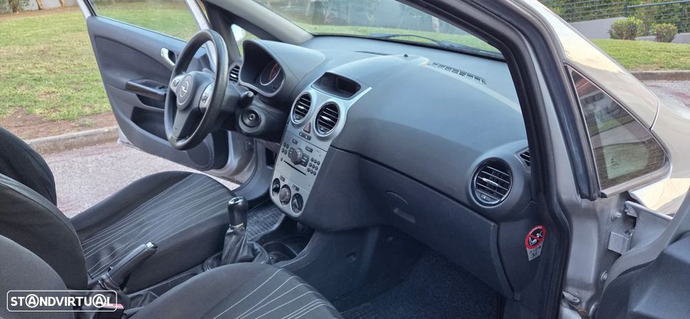 Opel Corsa 1.3 CDTi Enjoy - 16