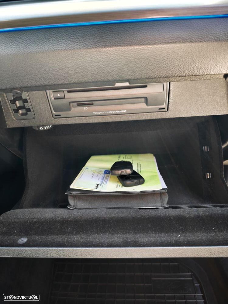 VW Passat Variant 1.6 TDI Confortline - 19