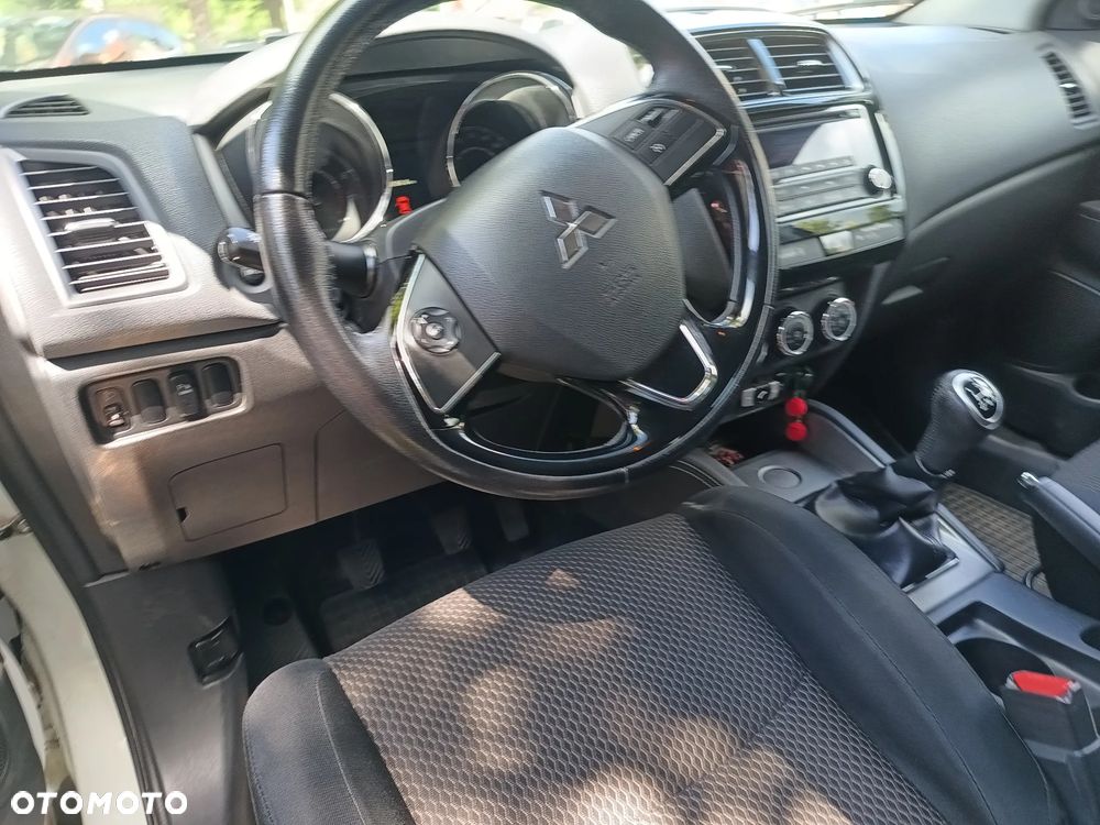 Mitsubishi ASX 1.6 Invite - 11