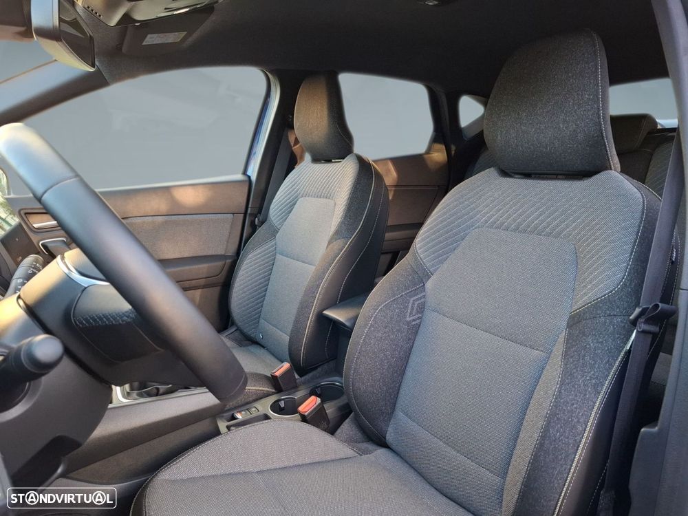 Renault Captur 1.0 TCe Techno Bi-Fuel - 11