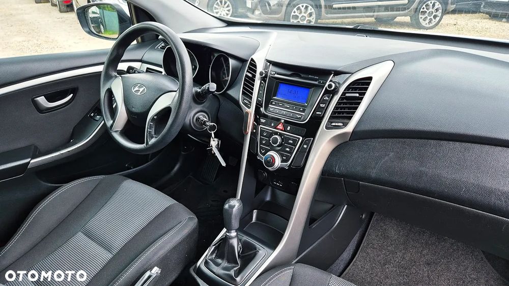 Hyundai i30 1.4 Intro Edition - 35