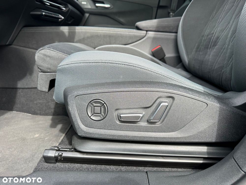 Audi Q3 Sportback - 13