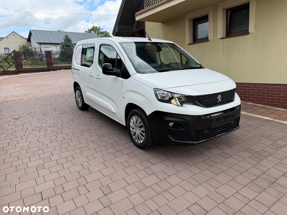 Peugeot Partner  21r 130 HK Niski przebieg 1wł ASO 5 dzwi Euro6.2/ford/opel/citroen - 5