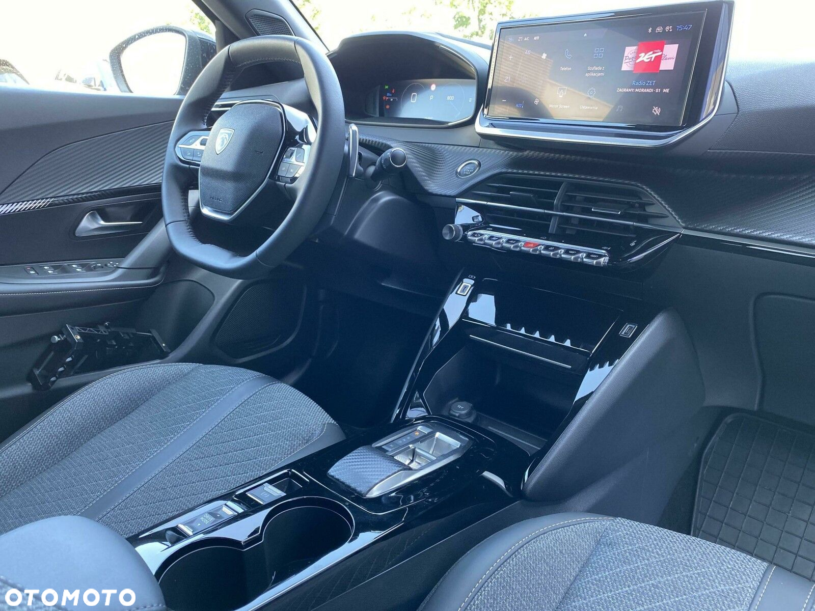 Peugeot 2008 PureTech 130 Allure S&S EAT8 - 19
