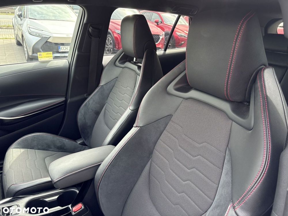 Toyota Corolla 2.0 Hybrid Executive - 11