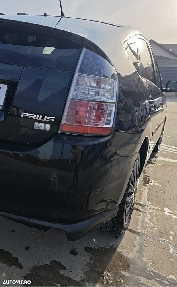 Toyota Prius - 6