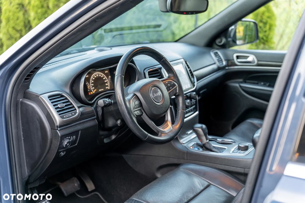 Jeep Grand Cherokee - 11