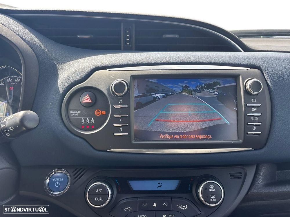 Toyota Yaris 1.5 HSD Square Collec.Blue - 11