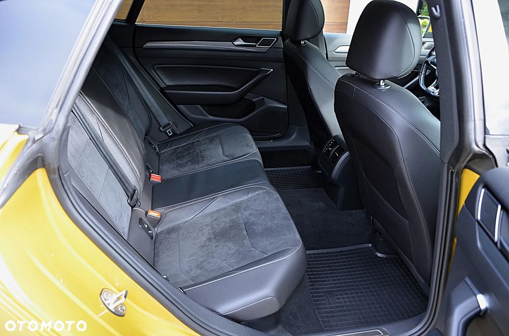 Volkswagen Arteon 2.0 TDI SCR 4Motion DSG R-Line Edition - 26
