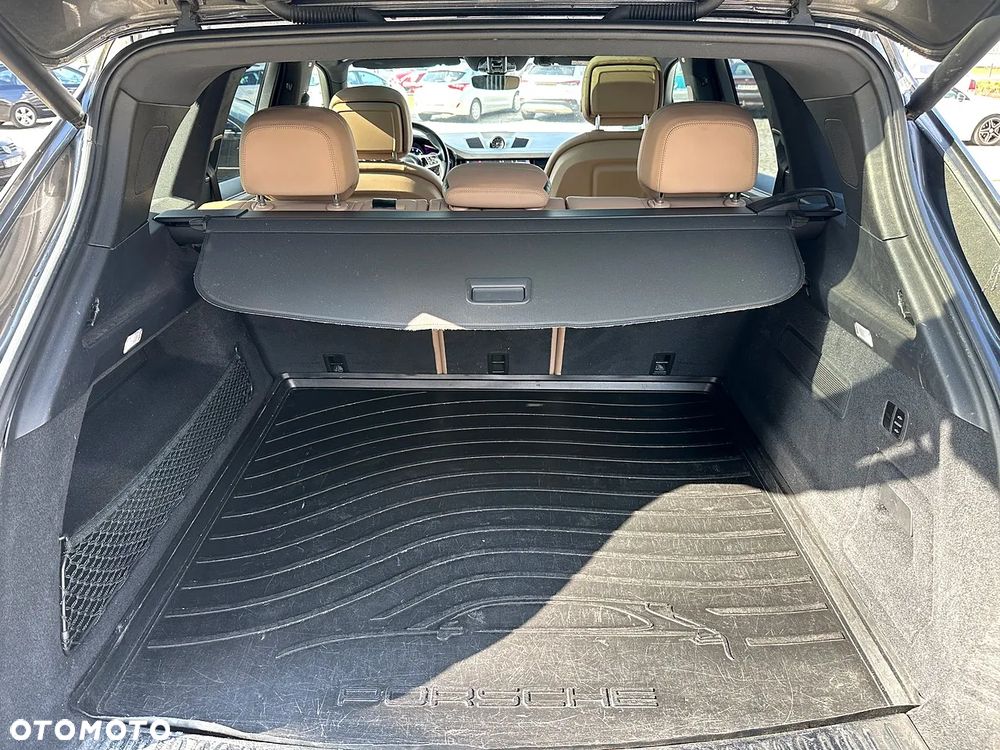 Porsche Cayenne - 12