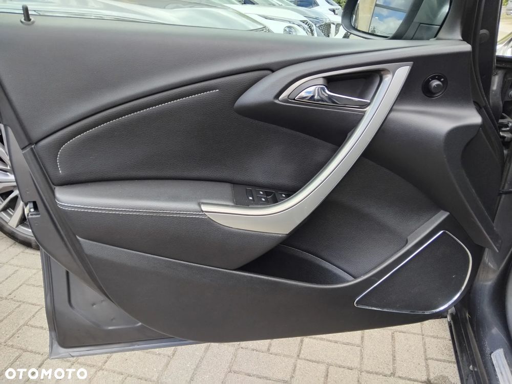 Opel Astra 1.7 CDTI Cosmo - 18