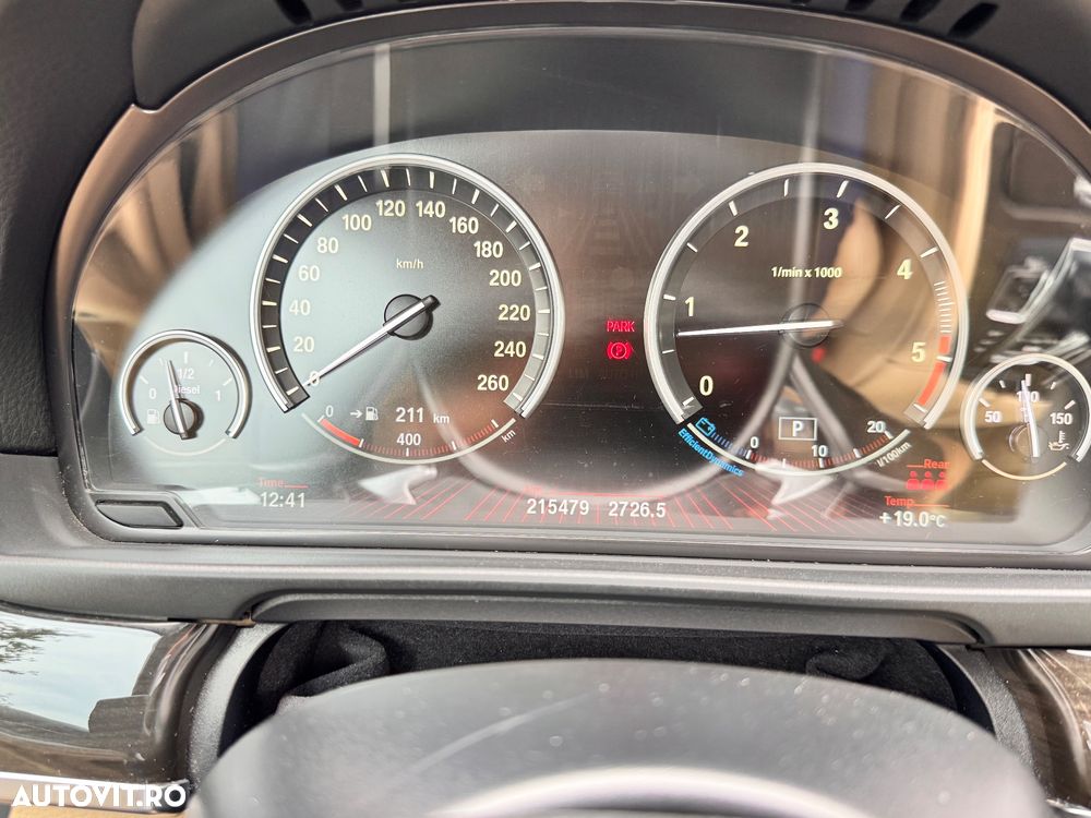 BMW 5 Series 2011 — imagine 12