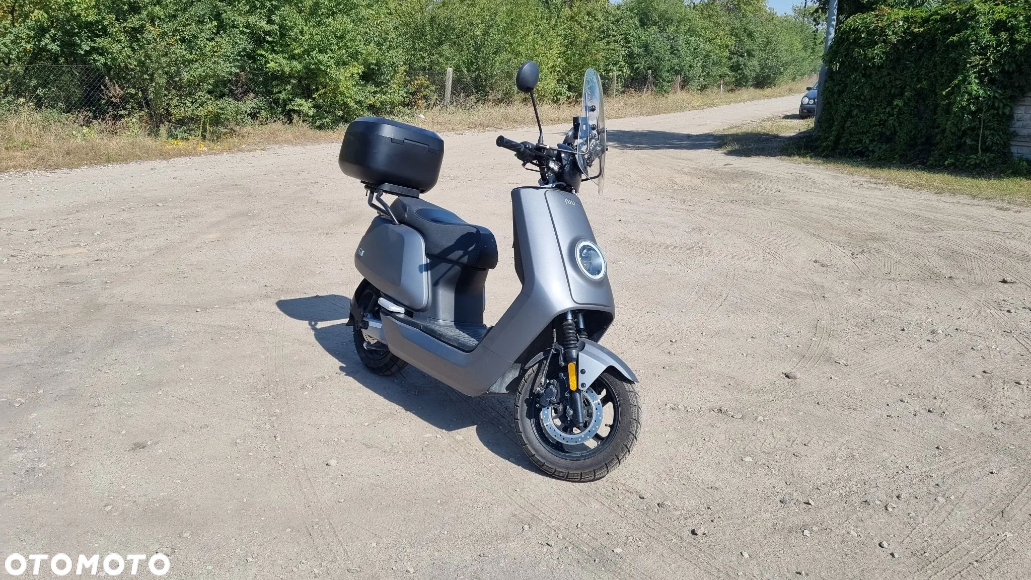 Niu NQI - 1