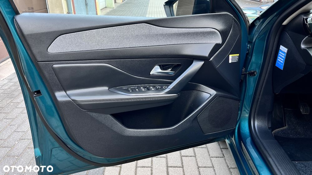 Peugeot 308 1.2 PureTech Allure Pack S&S - 12