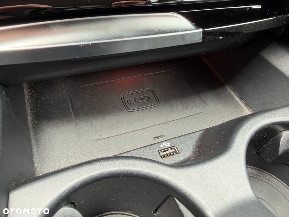 BMW Seria 5 520d Sport Line sport - 38