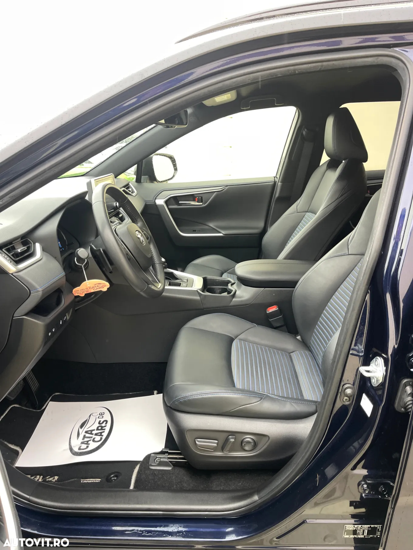 Toyota RAV4 - 30