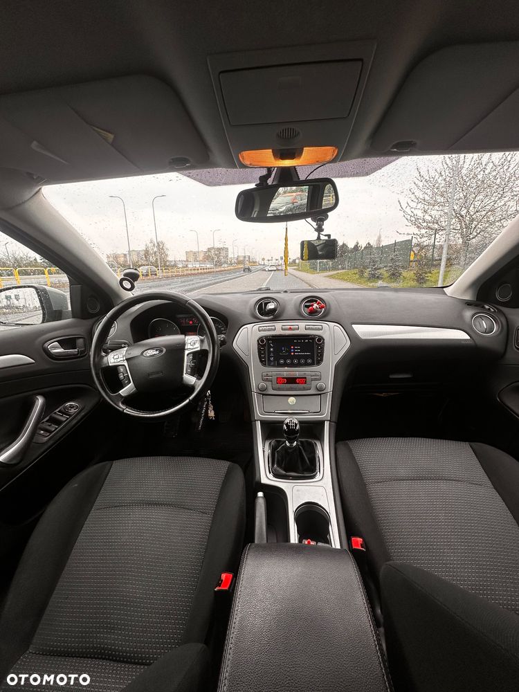 Ford Mondeo 1.8 TDCi Trend - 12