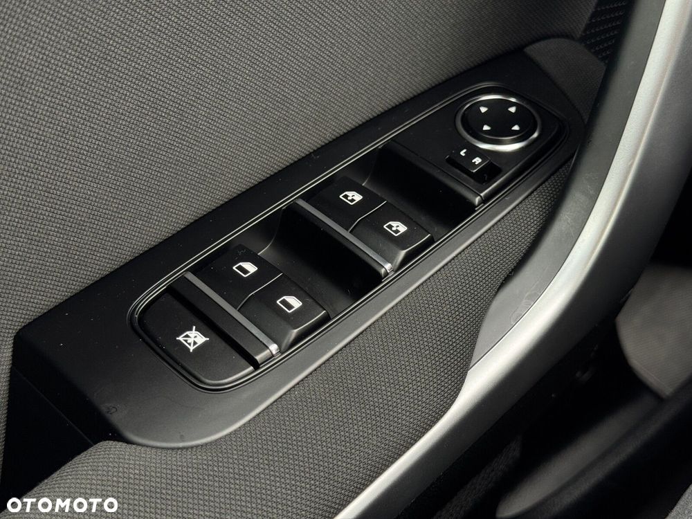 Kia XCeed 1.6 T-GDI M DCT - 33