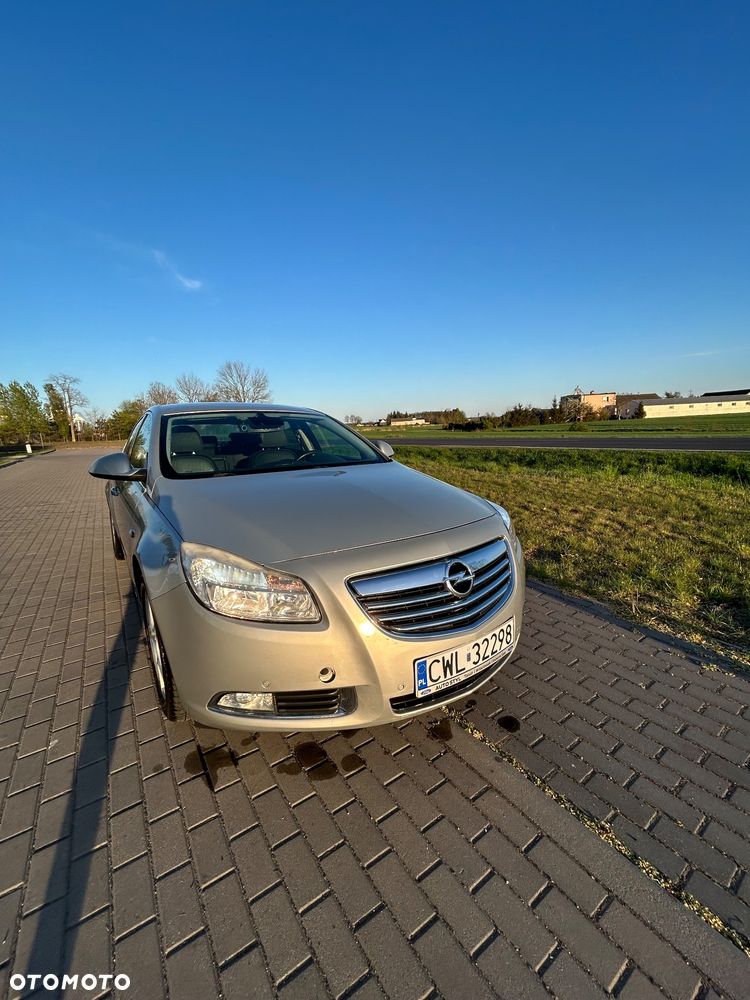 Opel Insignia 2.0 CDTI - 10