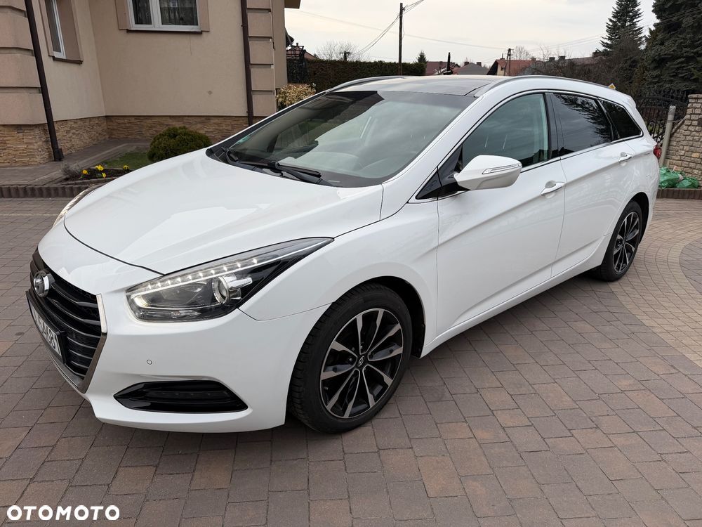 Hyundai i40 Kombi 1.7 CRDi DCT Premium - 9