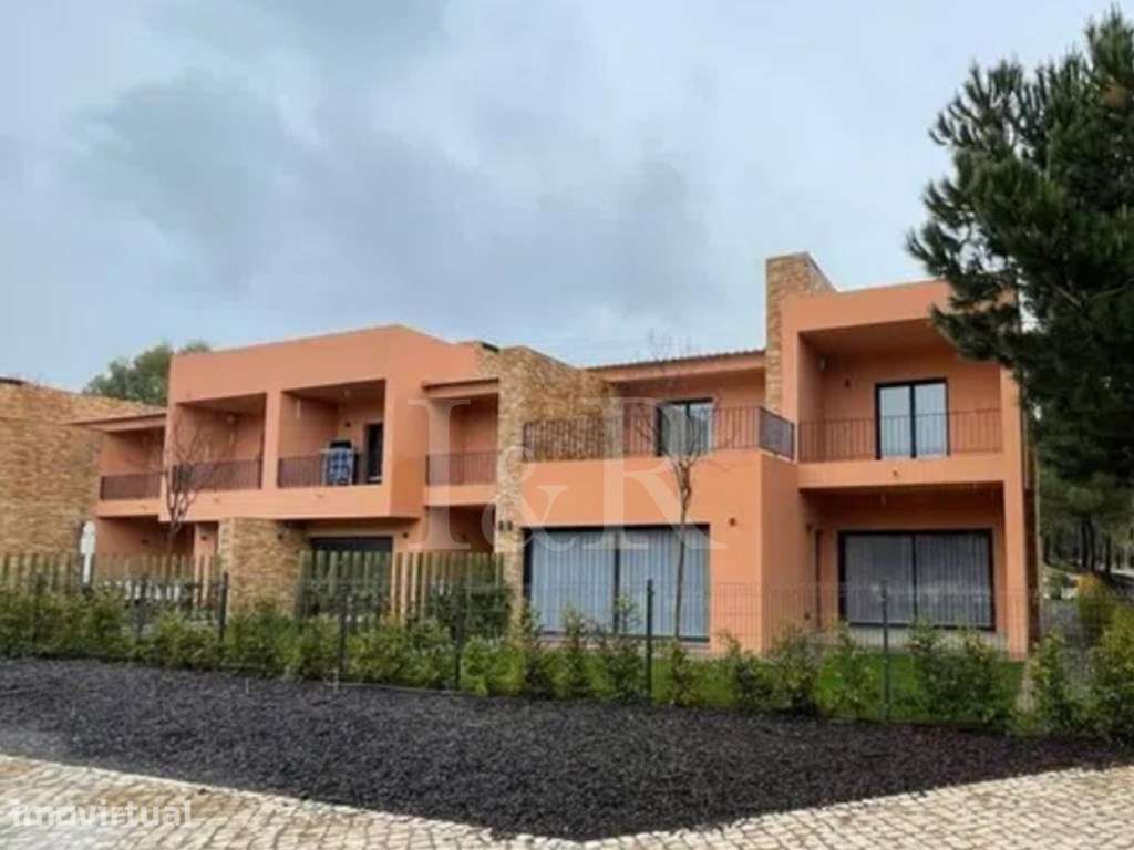 Moradia geminada T3 com jardim na Herdade Monteverde, Seixal. - Grande imagem: 5/24