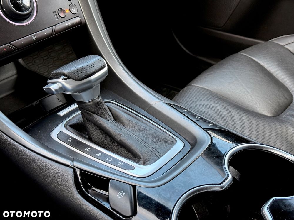 Ford Mondeo 2.0 TDCi Bi-Turbo Titanium PowerShift - 20