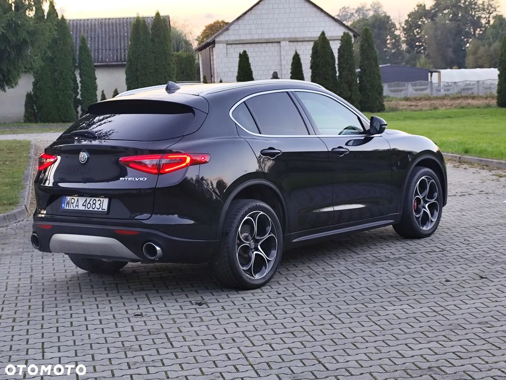 Alfa Romeo Stelvio 2.0 Turbo Tributo Italiano Q4 - 14