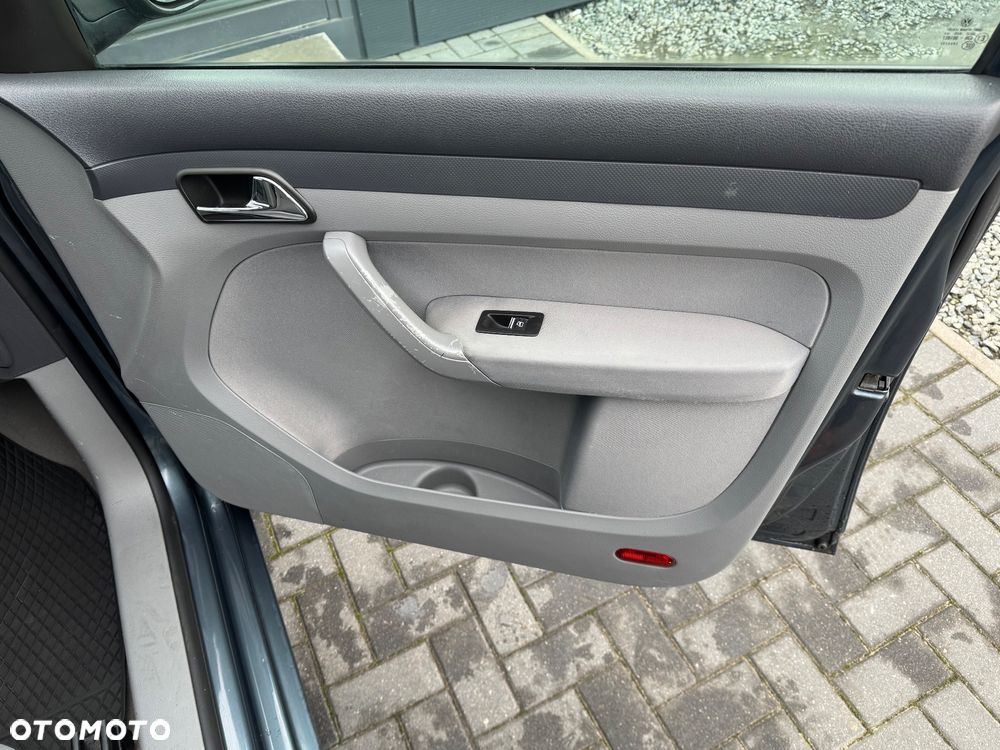 Volkswagen Caddy 1.6 Life (7-Si.) - 22