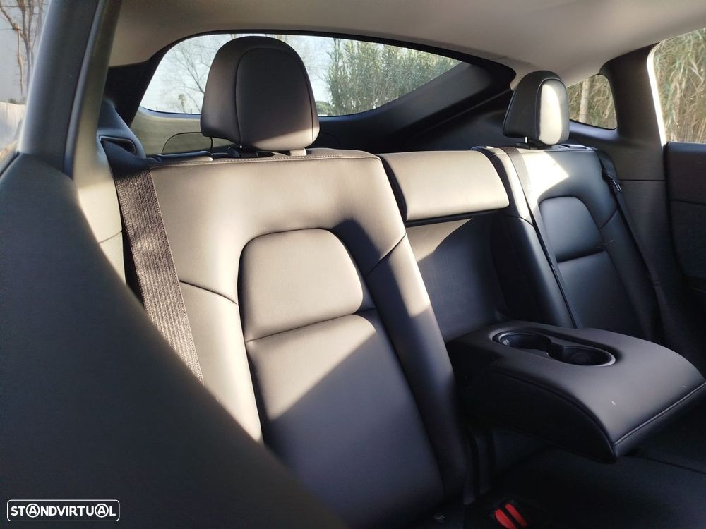 Tesla Model Y RWD - 34