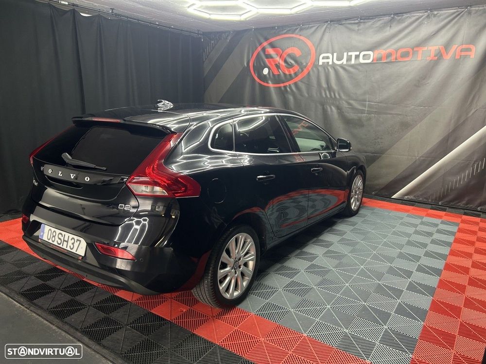 Volvo V40 1.6 D2 Eco Momentum - 4