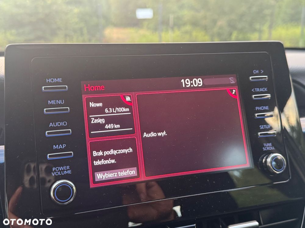 Toyota Camry 2.5 Hybrid Comfort CVT - 20