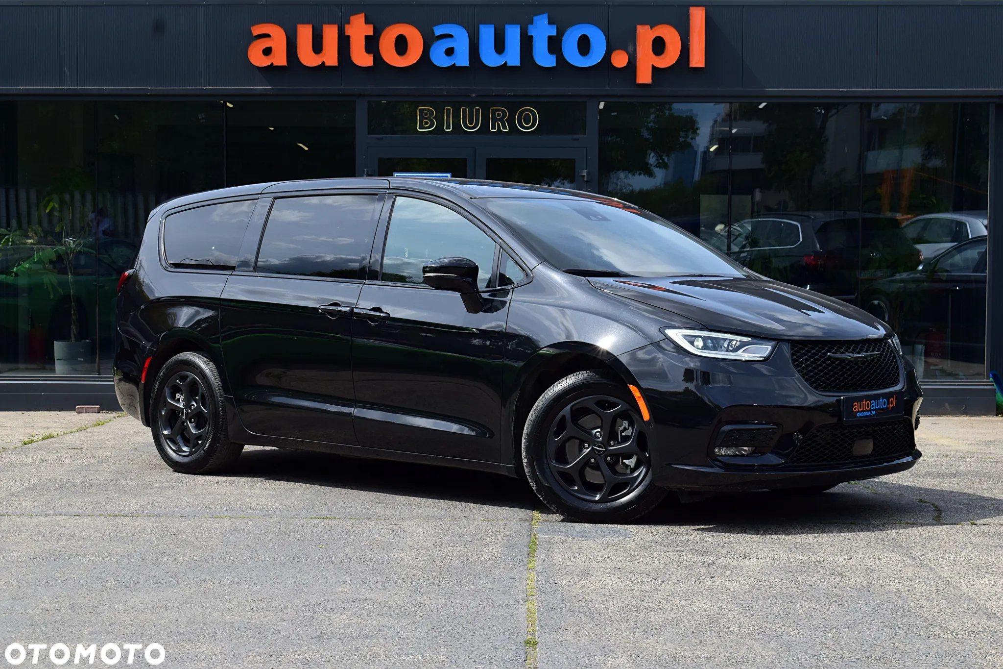 Chrysler Pacifica - 3